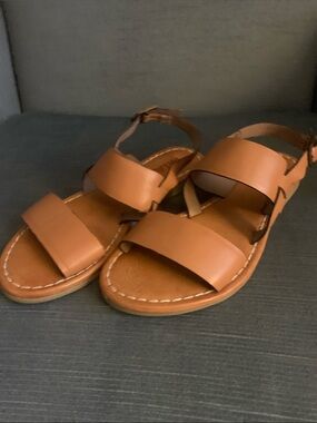 MIA Elins Flat Double-Strap Leather Sandals with Buckle Size 6